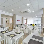 Hotel Lotus &