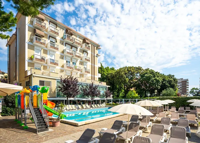 Hotel Lotus &