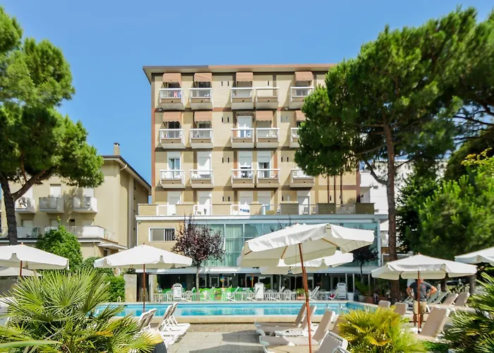 Hotel Lotus &