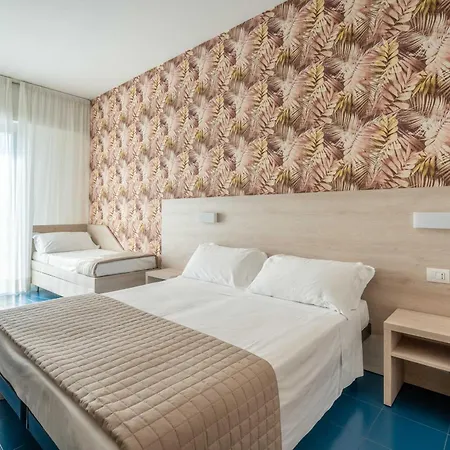 Lotus & Ρίμινι