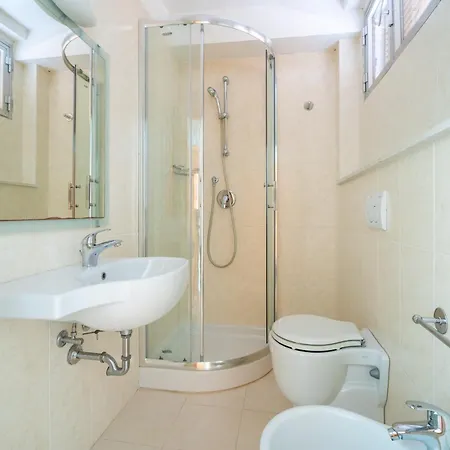 Lotus & Ξενοδοχείο Ρίμινι